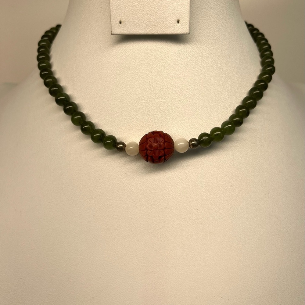 Vintage Nephrite Jade stone choker necklace 16” .7 mm ball STONE1